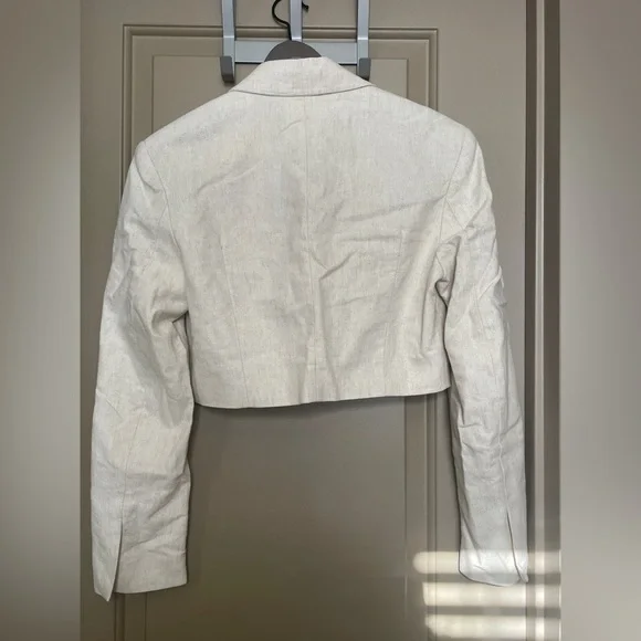 ZARA Cropped Blazer - Picture 3 of 7